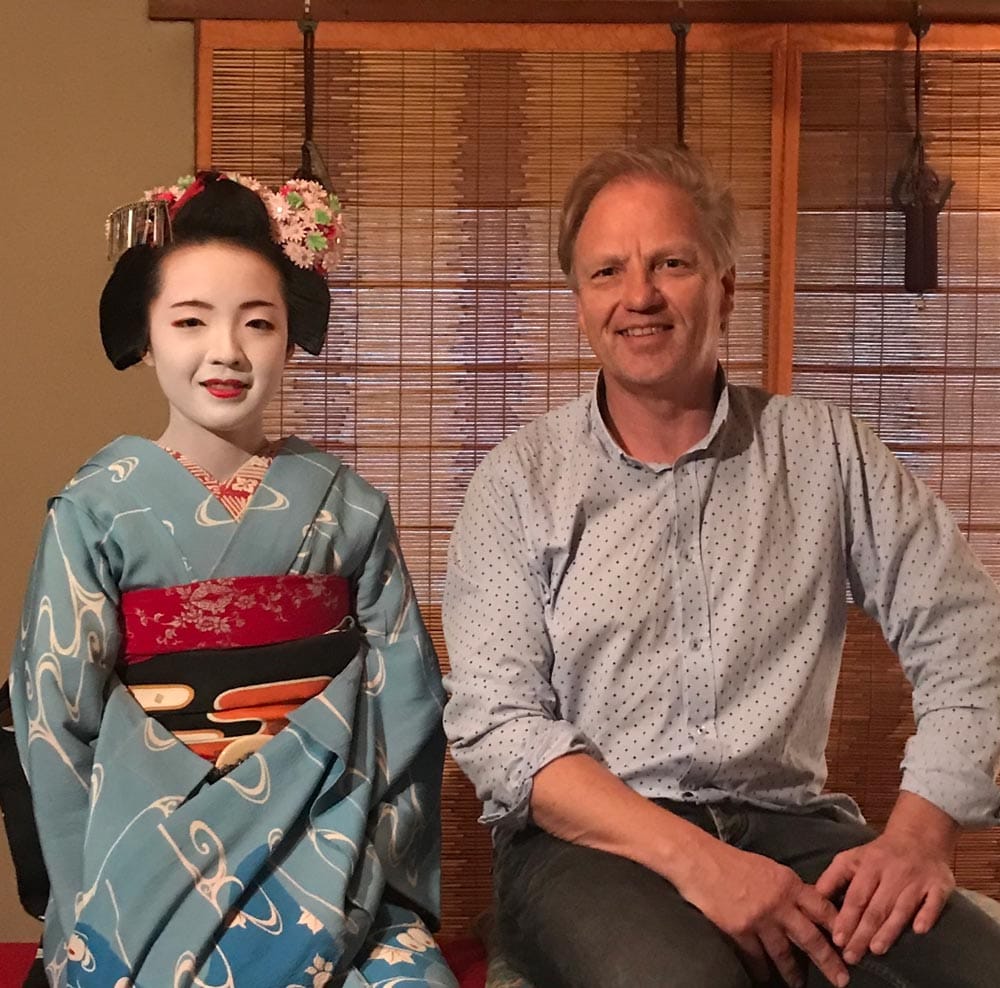 Japan-specialist Hans met een geisha in Kyoto